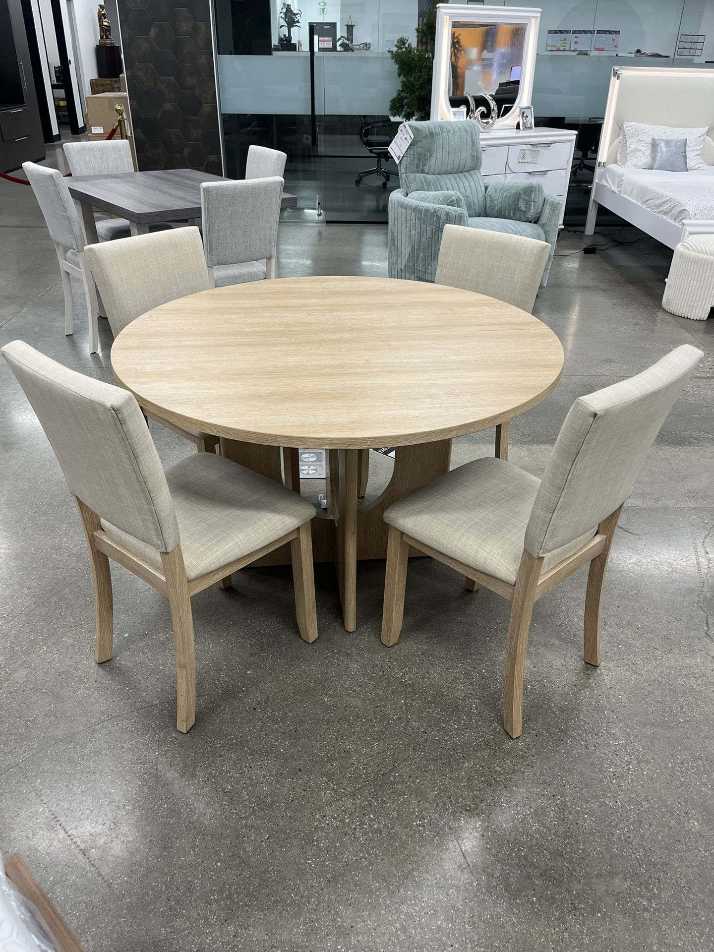 5pc Round Dining Table Set With Padded Chairs