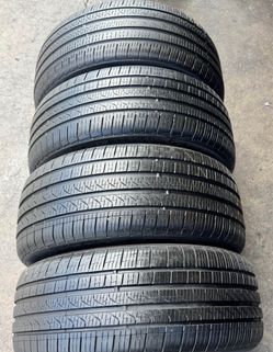 Vendo set de llantas 255/45r20 Pirelli 80% de Vida