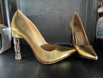 Katy Perry high heels