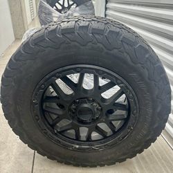 Offroad KMC wheels GRS KM549 with 33" BFG tires for FORD, hurry!
