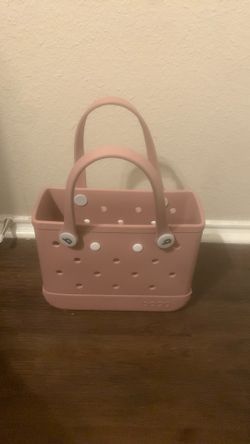 pink bogg bag