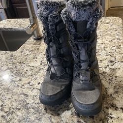 All in Motion Winter Snow Boots Kids Size 4 Faux Fur Alberta Gray
