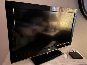 32’ LG TV