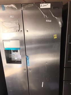 Frigidaire stainless steel double door refrigerator $1000 scratch and dent sale!!!