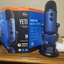Blue Yeti Podcast Mic - USB / USB-C Connectivity 