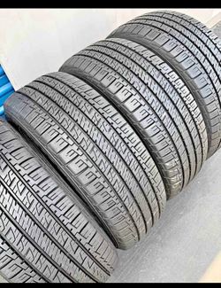 ♦️‼️ 235 60 R 18 Goodyear tires en perfectas condiciones de Vida