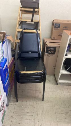 30 Stack chairs