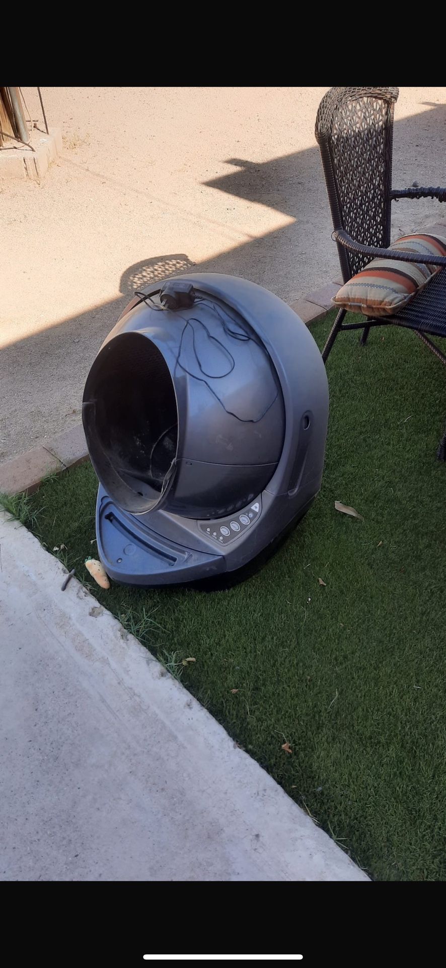 CAT LITTER BOX