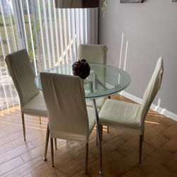 4 Chairs Dinner Table 