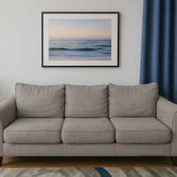 DISCOUNTED PRICE FOR TODAY Modern 3-Seater Couch in Great Condition