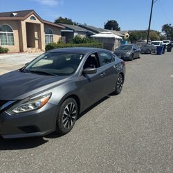 2018 Nissan Altima,Grey