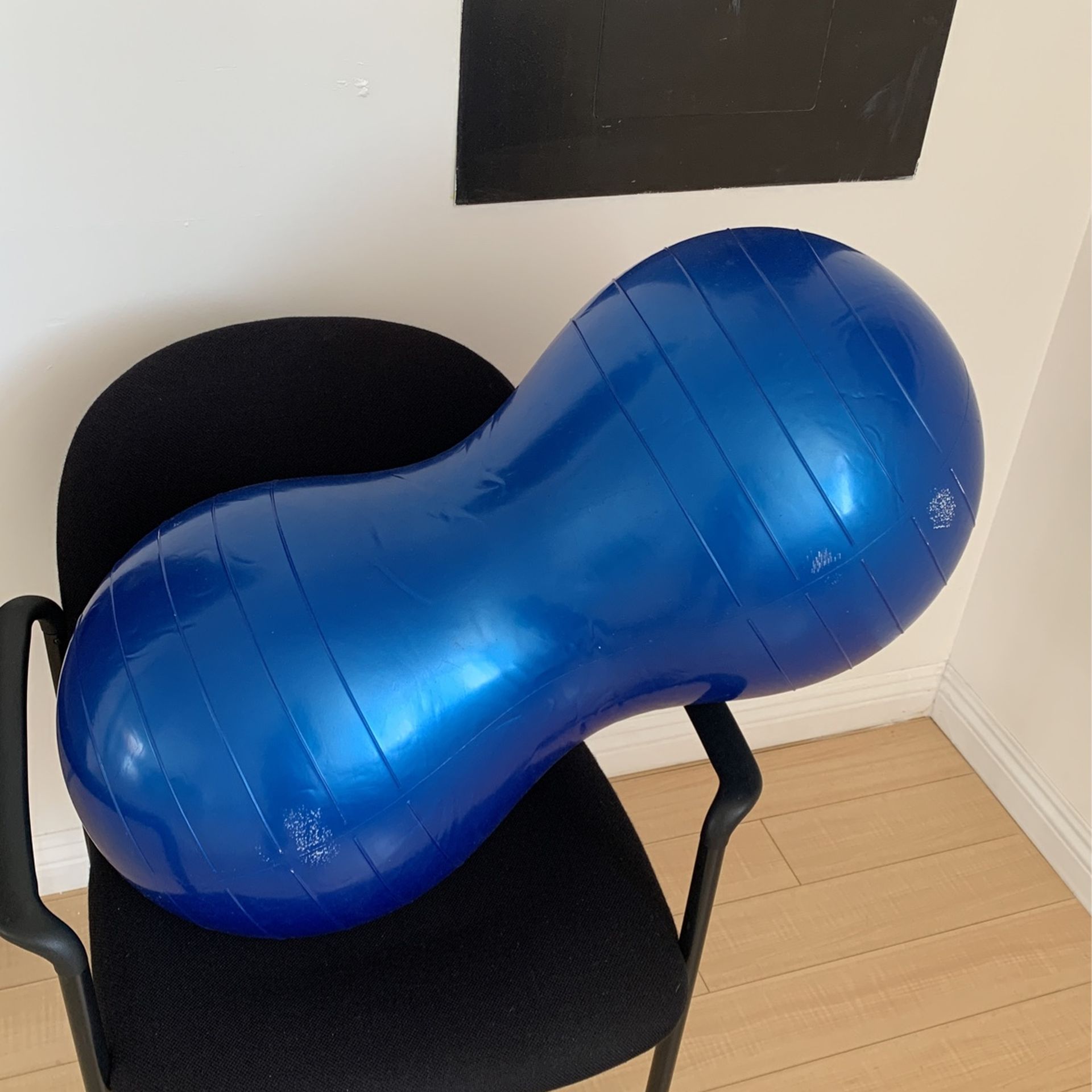 Yoga Peanut Ball