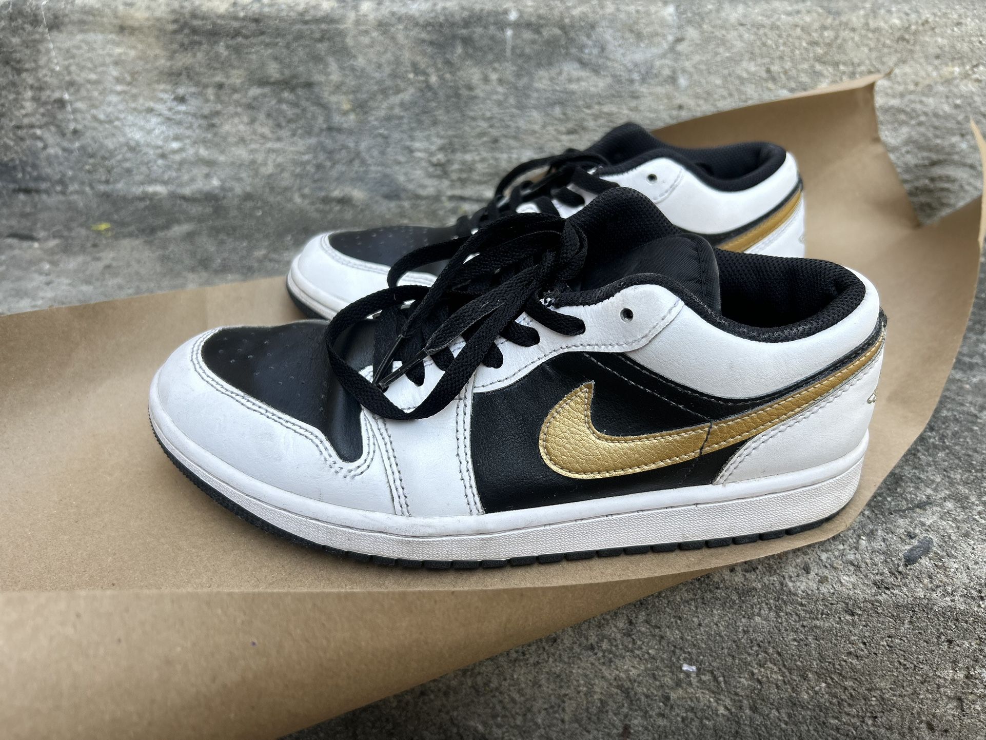 Jordan Men Sneakers