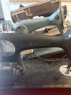 Vintage Sewing Machines For Decor Only