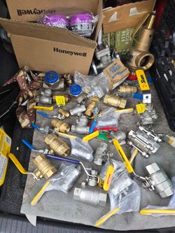 Assortment of Ball Valves