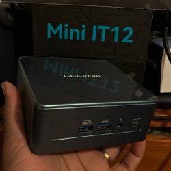 GEEKOM IT12 Mini PC