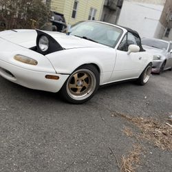 1990 Mazda Miata 