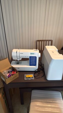 Brother CS7000X Sewing Machine w/ Accessories and Case