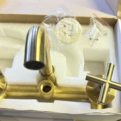 Brand New! Delta Nicoli Brushed Gold Bathroom Faucet 3 Hole, 8 Inch Widespread Bathroom Sink Faucet for Vanity