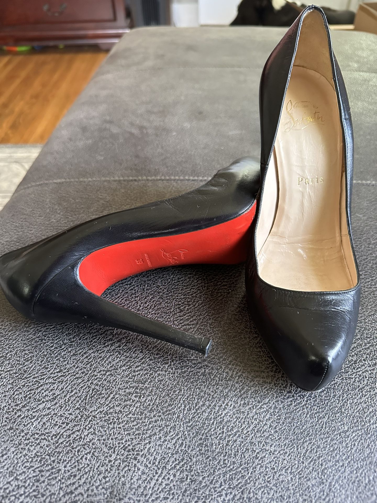 Christian Louboutin red bottom heels Size 39