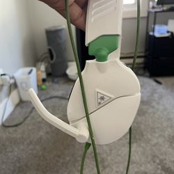 PS4 Controller + Razer Kishi + Turtle Beach Headset – $75 OBO (Fast Cash – Grand Rapids Pickup)