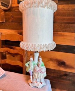 Vintage Porcelain Figurine Table Lamp