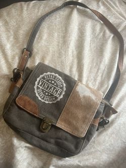 Vintage Retro design purse 
