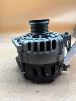 Used Car Alternator with Pulley