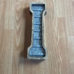 3D Farmhouse -style Letter “I” 