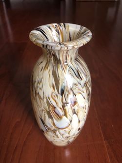 Art Glass Vase with Swirl Pattern