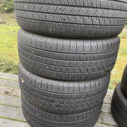 4 used 255/60R18 good year tires pick up only