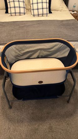 Maxi cozy lora bassinet