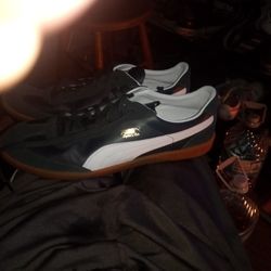 Men's Puma Size 14