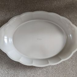 Wilton Brown and Beige Dish