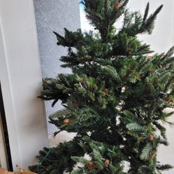 Christmas Tree W Lights 