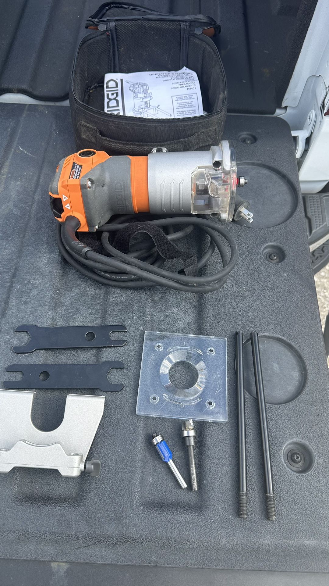 Rigid R2401 5.5 Amp Compact Fixed-Base Corded Router Home Shop Garage Job site Work Tool
