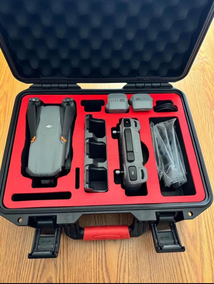 Dji Air 3 Fly More Combo WI RC2 and Hard Case