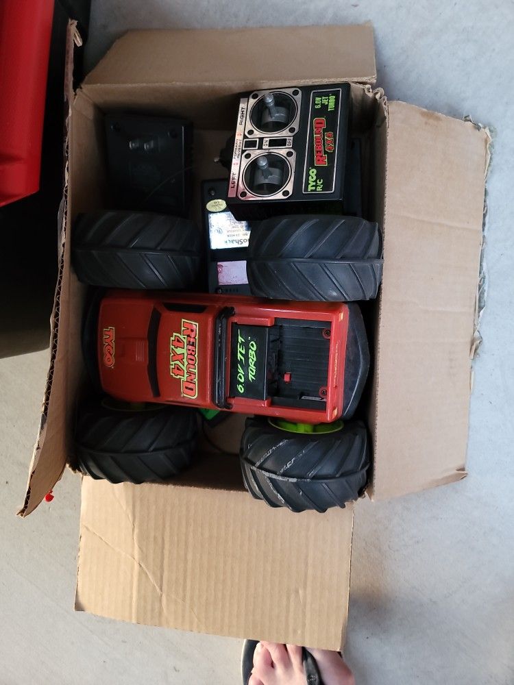 Tyco Rebound 4x4 Collectible R/C Car Complete