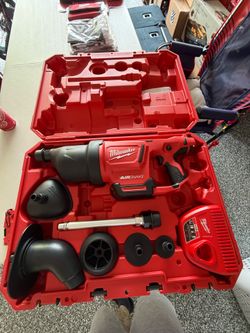 Milwaukee M12 Airsnake Kit With Case Brand New Never used