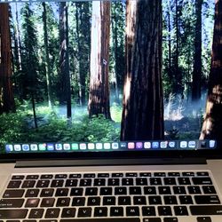 Apple macbook Pro 13.3” Laptop Computer - MacOS 15.7.2 Sequoia