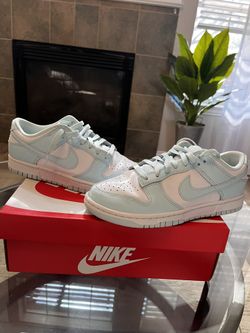 Size 7M/8.5W Nike Dunk Low ‘Glacier Blue’