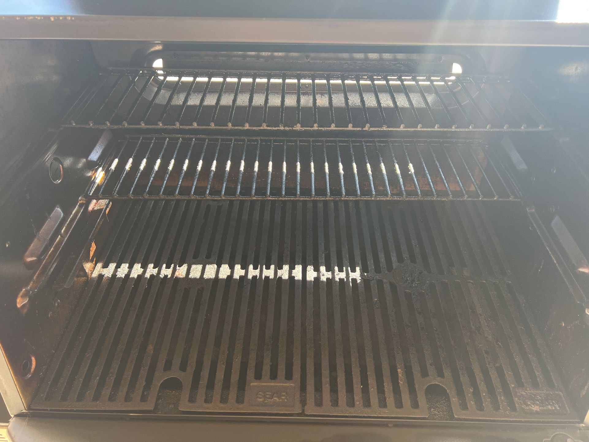 Gravity Feed Charcoal Smoker Masterbuilt 560