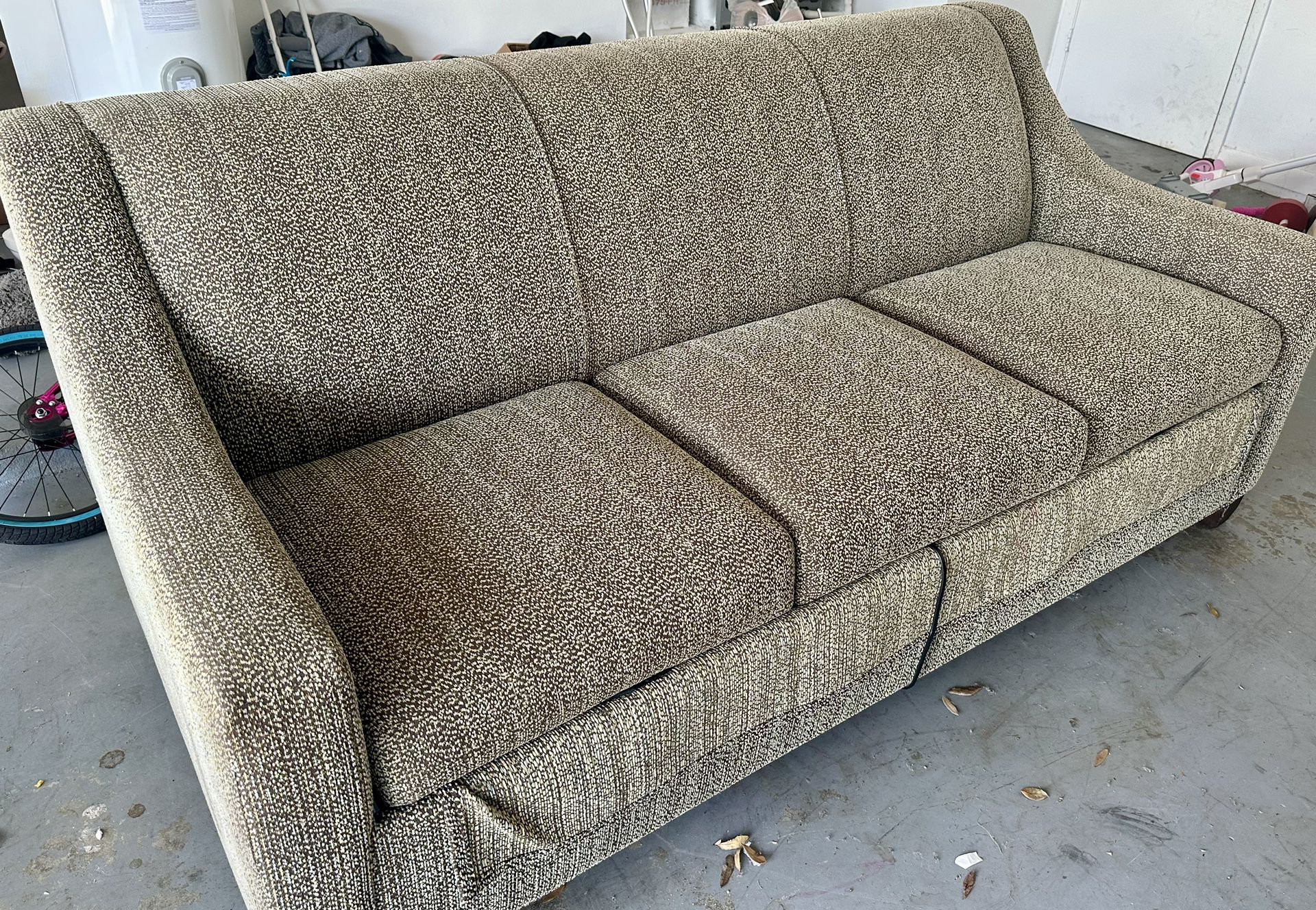Kellex Pull Out Couch 