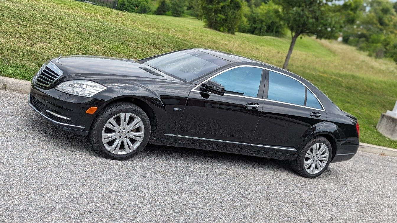 2010 Mercedes-Benz S-Class