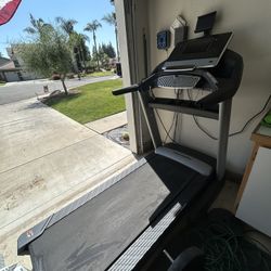 Treadmill 
