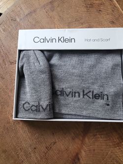 Hat and Scarf Set Grey NEW