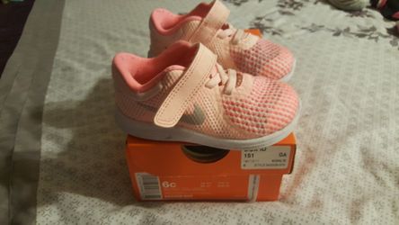 Nike girl shoes