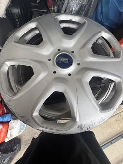 2014 Ford Focus Hub Caps 