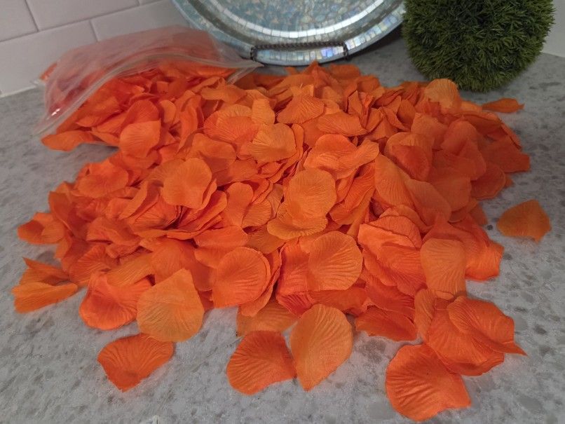 Large Quantity of ORANGE ROSE petals
