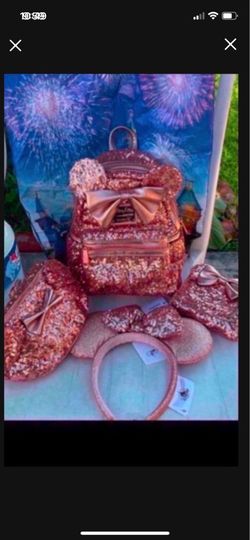 Disney Parks Exclusive - LoungefIy Mini Backpack - Rose Gold Set NWT Pick up location in the city of Pico Rivera